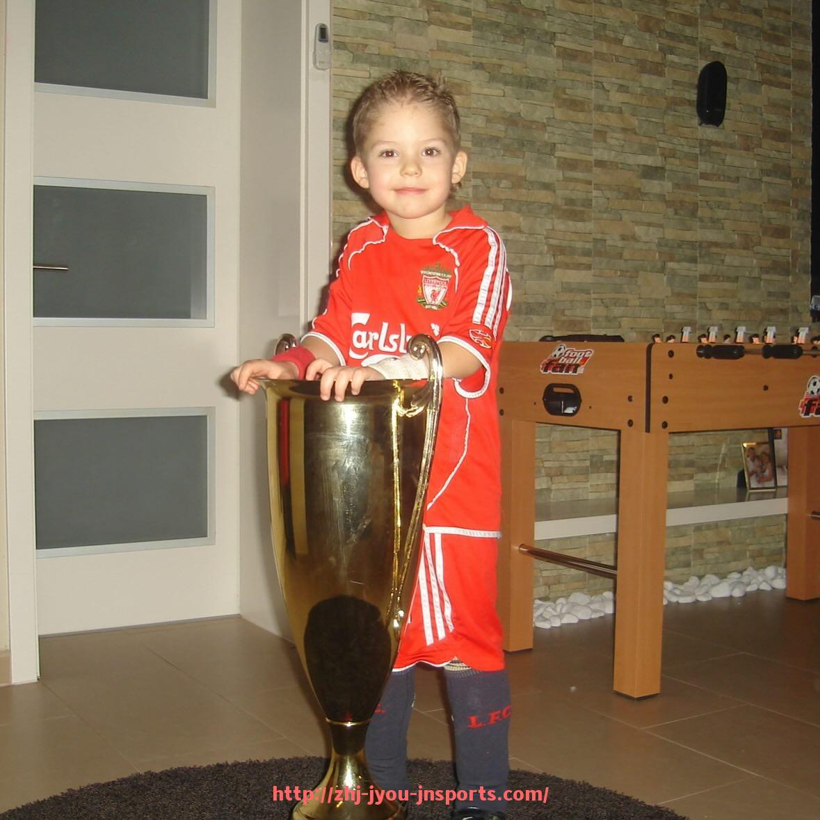 jiuyou九游娱乐-德甲联赛中存在哪些同城德比球队？